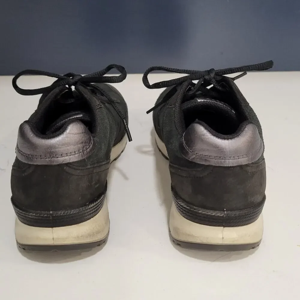 Ecco Retro Low Top Metallic Black Leather Sneakers Size 39 EU 8.5 US